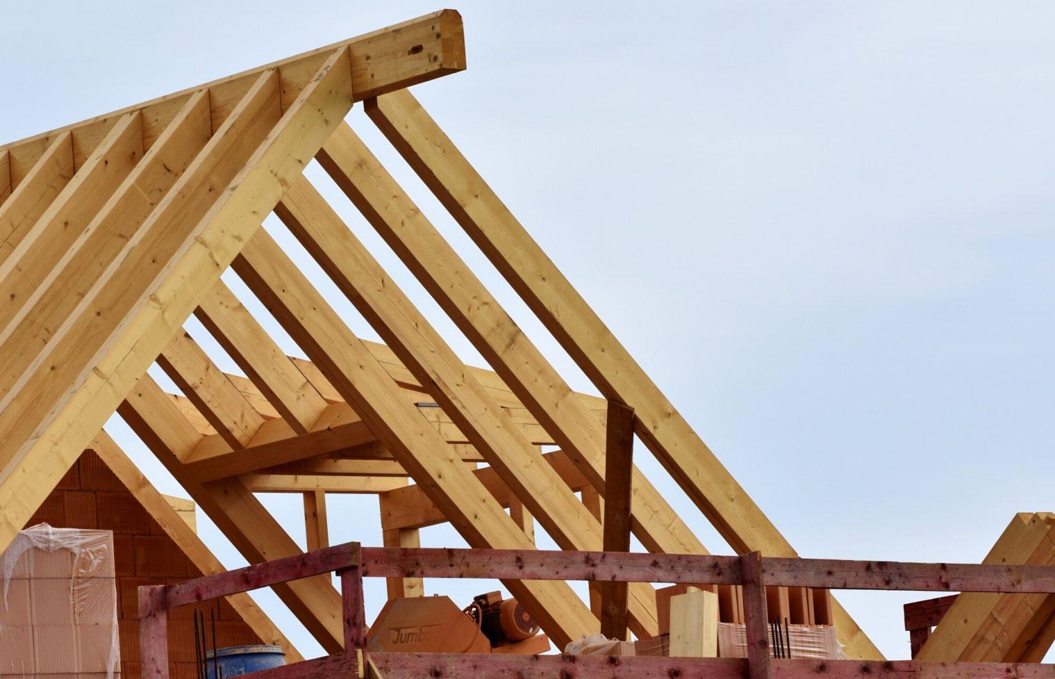 Trusses vs Rafters: What's the Real Difference? • Home Tipsor