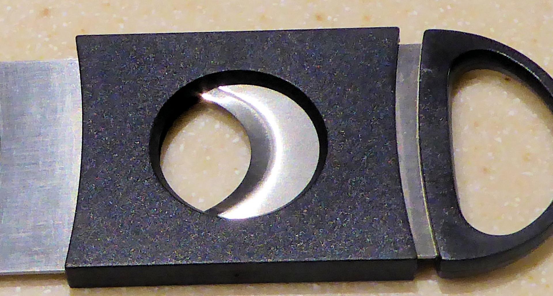 Different Types of Cigar Cutter • Home Tips